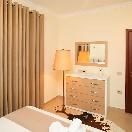 Tafa Deluxe Apartment Vlorë Exterior foto
