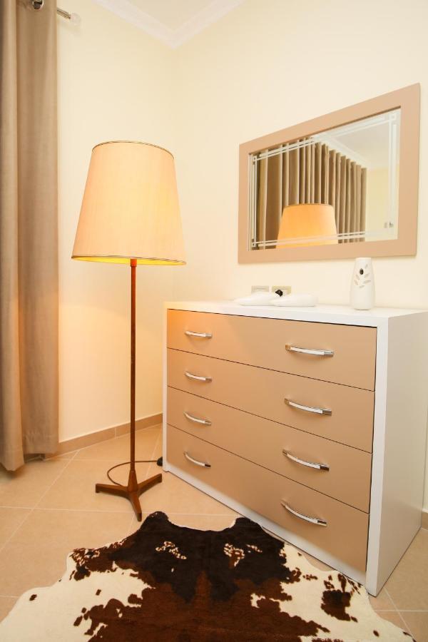 Tafa Deluxe Apartment Vlorë Exterior foto